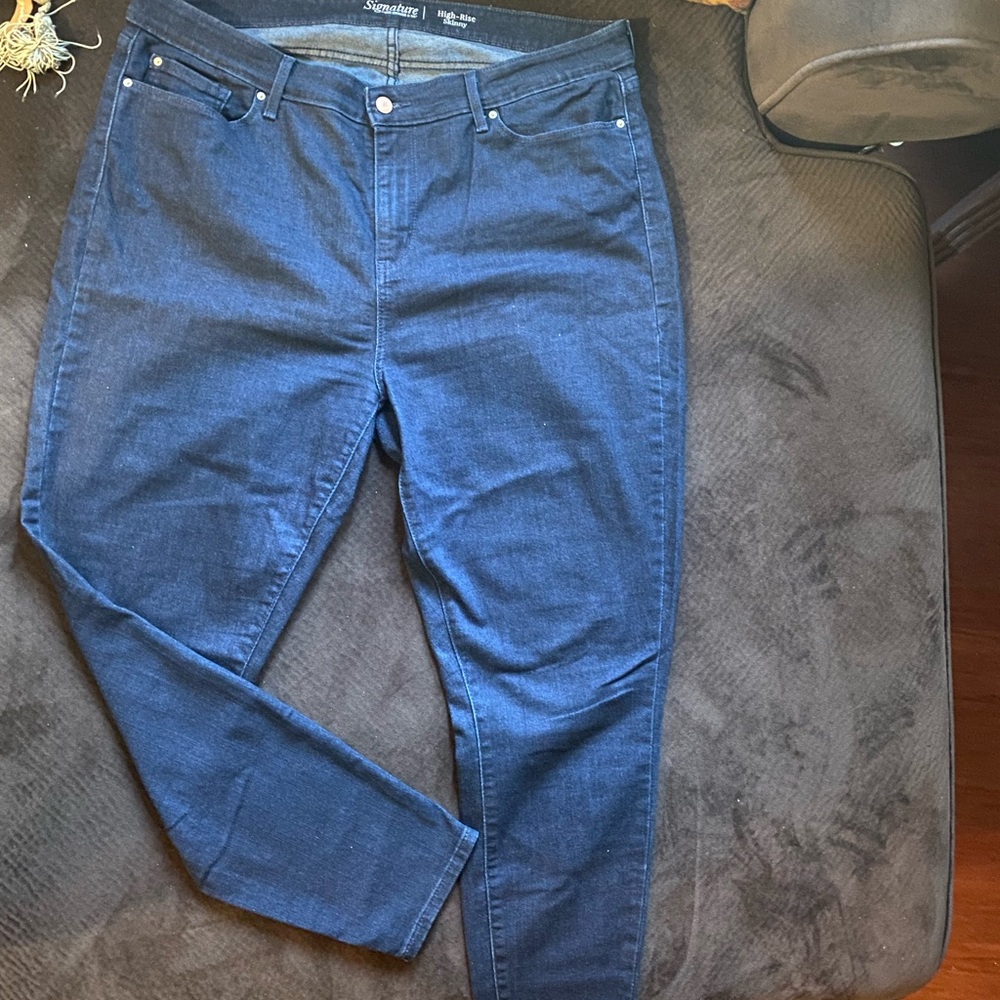 Signature by Levi Strauss high rise skinny